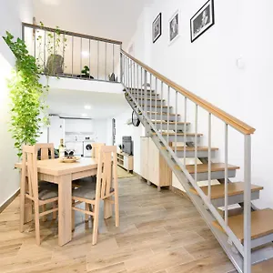 Nomad Urban Duplex Apartamento Málaga